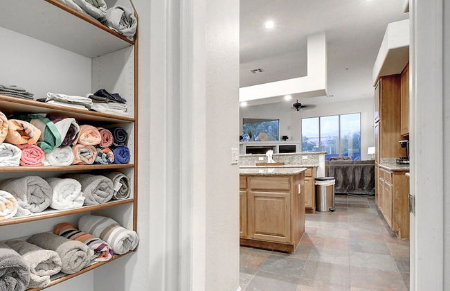 Custom Home! 2+ Acres True Indoor-outdoor Living! - Foto 60