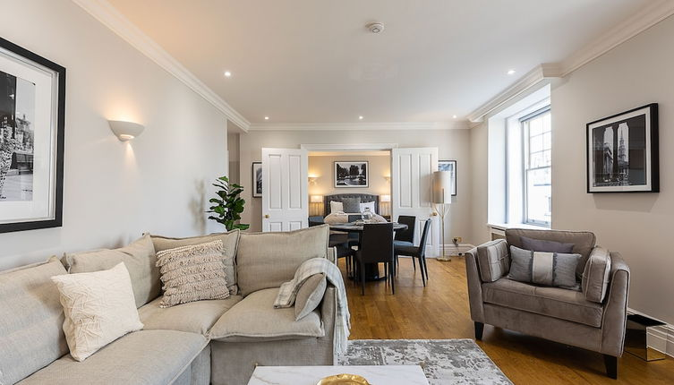 Photo 1 - ALTIDO Stylish Flat near Mayfair & Piccadilly Circus