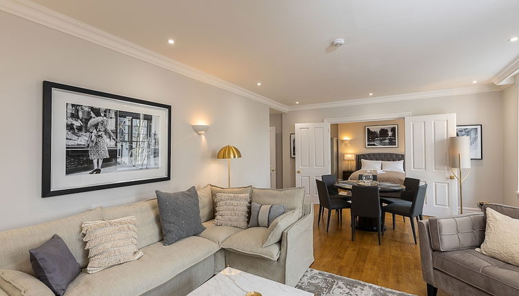 Photo 1 - JOIVY Stylish Flat near Mayfair & Piccadilly Circus