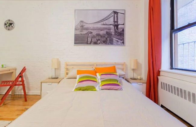Beautiful Studio Near Central Park - Photo 2
