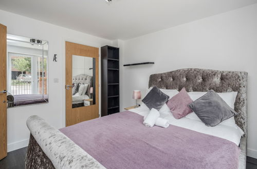 Foto 7 - Beautiful 3-bed Apartment in Romford