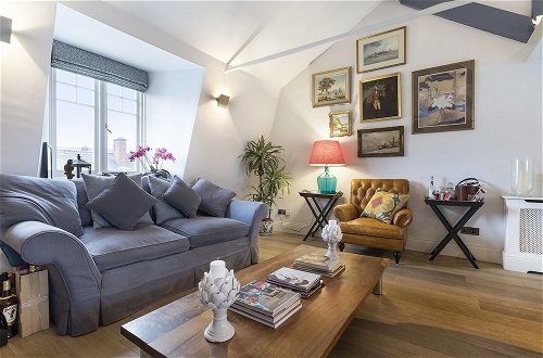 Photo 11 - Stylish 2 bed Battersea Home Located Just Across From the Famous Battersea Park