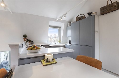 Foto 7 - Stylish 2 bed Battersea Home Located Just Across From the Famous Battersea Park
