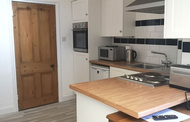 Charming 1-bedroom Apartment Near South Downs - Foto 7