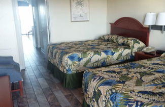 Foto 3 - Boardwalk Beach Resort