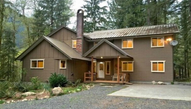 Photo 1 - Mt Baker Lodging Cabin 3 Sleeps 26