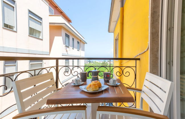 New & Stylish two Bedroom Apartment with Balconies - Photo 28