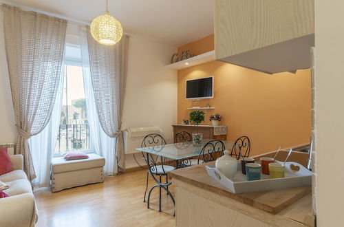 Photo 10 - Lovely Flat San Giovanni