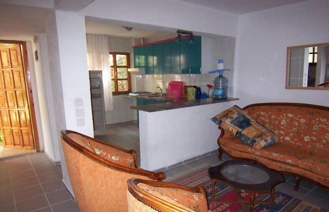 Villa Poseidon Apartments - Photo 8