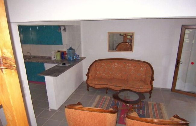 Villa Poseidon Apartments - Photo 2