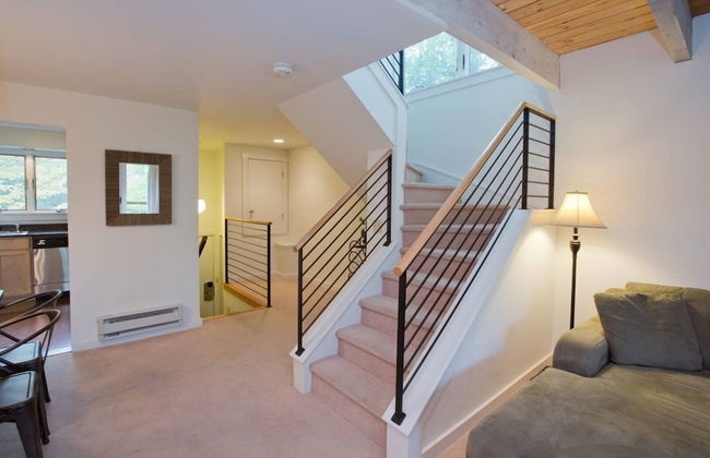2BR Topnotch Condo - Foto 9