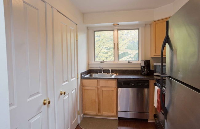2BR Topnotch Condo - Foto 6