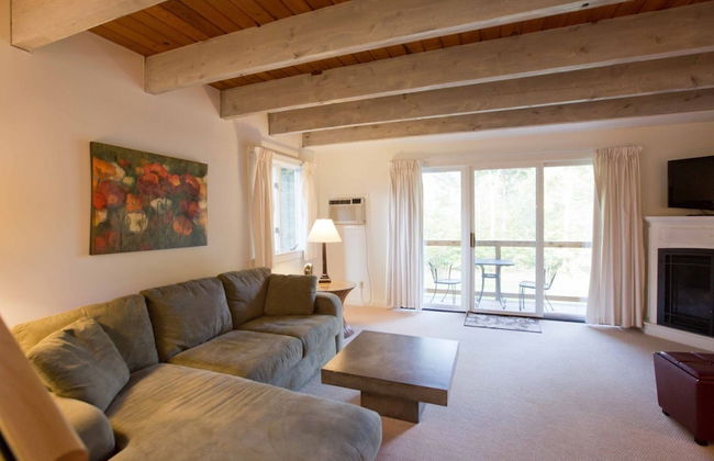 2BR Topnotch Condo - Foto 10