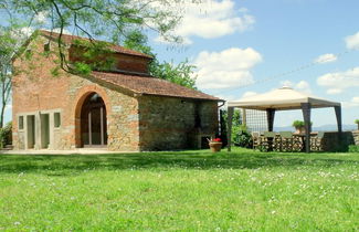 Foto 1 - Characteristic Cottage With Private Pool