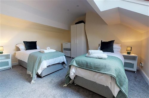 Foto 9 - Stayzo Stylish House Accommodation in Westminster