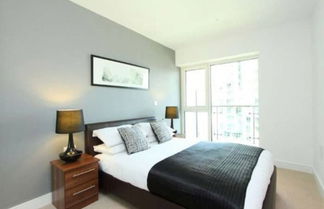 Photo 3 - Battersea Reach Luxury Apartments