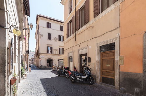 Photo 38 - Luxurious Apartment Heart of Trastevere