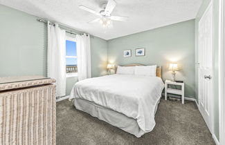 Photo 3 - Tradewinds Condos by Hosteeva