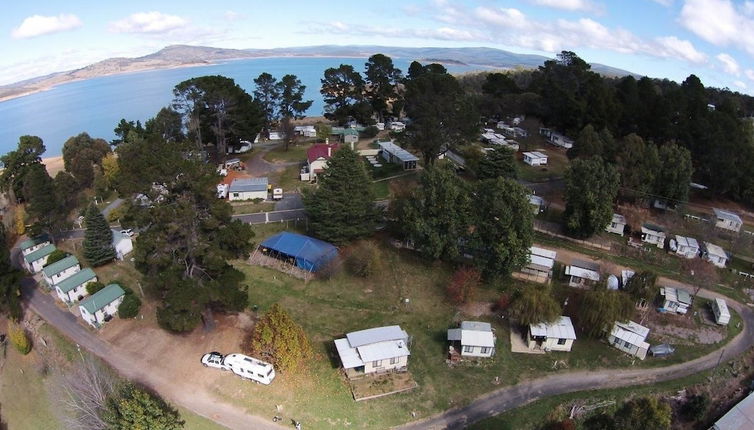 Foto 1 - Rainbow Pines Tourist Caravan Park