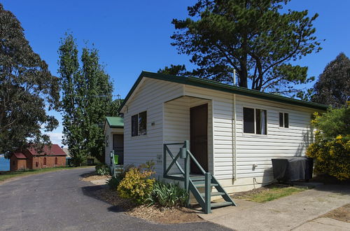 Foto 2 - Rainbow Pines Tourist Caravan Park