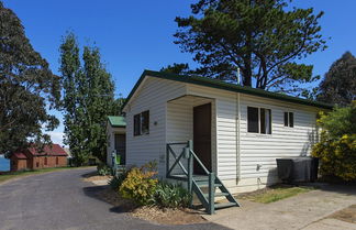 Foto 2 - Rainbow Pines Tourist Caravan Park