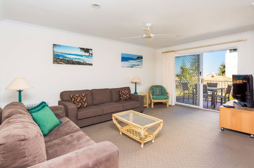 Photo 17 - Burleigh Point Holiday Apartments