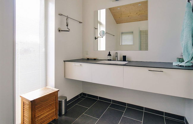 7 Person Holiday Home in Nykobing Sj - Foto 11