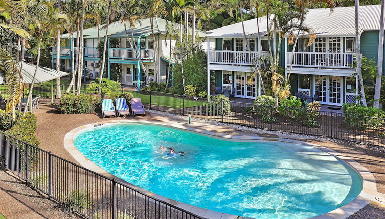 Photo 1 - Coral Beach Noosa Resort