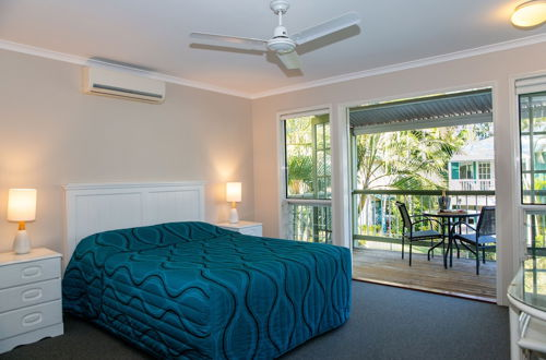Foto 15 - Coral Beach Noosa Resort