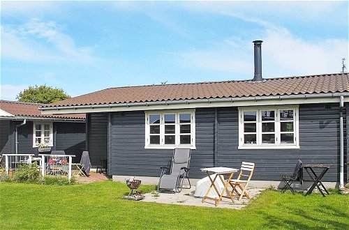 Foto 1 - Simplistic Holiday Home in Vordingborg near Sea