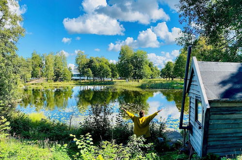 Foto 1 - Romantic Cabin Right on the Lake With Fire Place