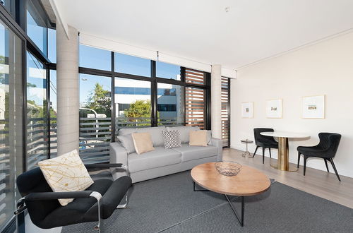 Photo 1 - Uber Chic Newtown Designer Pad H392