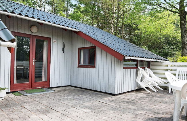 Family Cottage With Terrace and Lawn - Foto 31