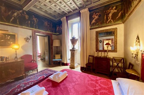 Foto 32 - A Prince in Rome Elegant Navona Terrace Apartment