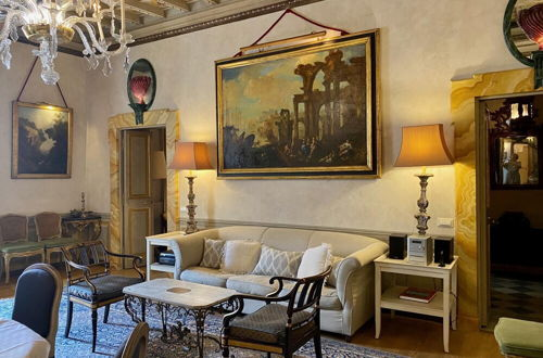 Photo 25 - A Prince in Rome Elegant Navona Terrace Apartment