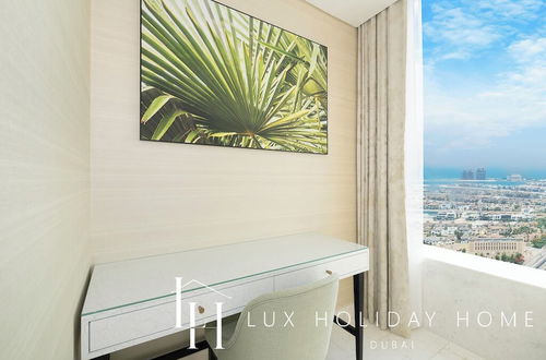 Photo 3 - LUX Iconic Views at The Palm Tower 5