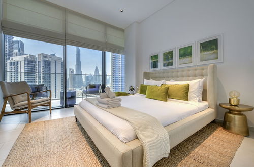 Photo 15 - Maison Privee - Luxury Apt W/Burj Khalifa Vw & Dubai Canal Access