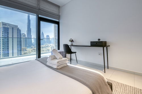 Photo 7 - Maison Privee - Luxury Apt W/Burj Khalifa Vw & Dubai Canal Access