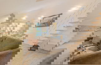 Photo 3 - The Sweet Square Flat