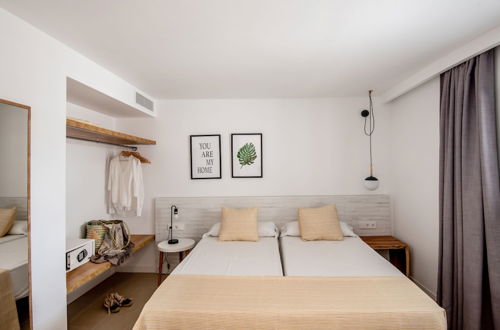 Photo 3 - Apartamentos Es Pujols