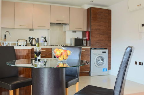 Photo 17 - Southampton Serviced Apartment