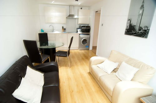 Photo 28 - Southampton Serviced Apartment