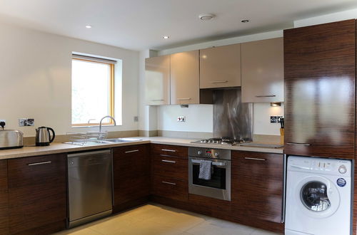 Photo 16 - Southampton Serviced Apartment