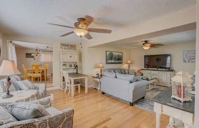 3 Bedroom Downtown with Firepit - Foto 20