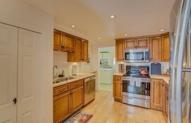 3 Bedroom Downtown with Firepit - Foto 14