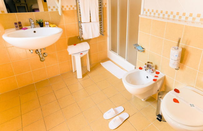 Diana Inn Accomodations - Photo 27