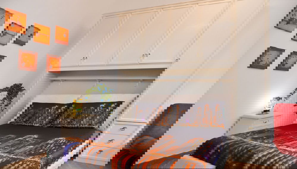 Primary image