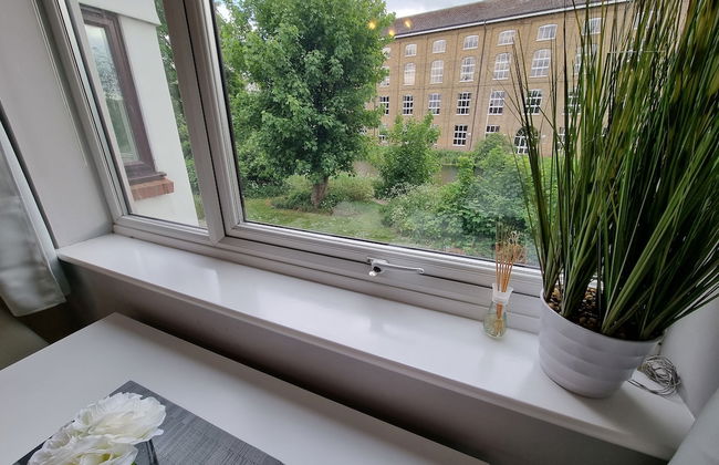 360 Serviced Accommodations - Swan Path Retreat - 2 Bedroom Apartment - Foto 23