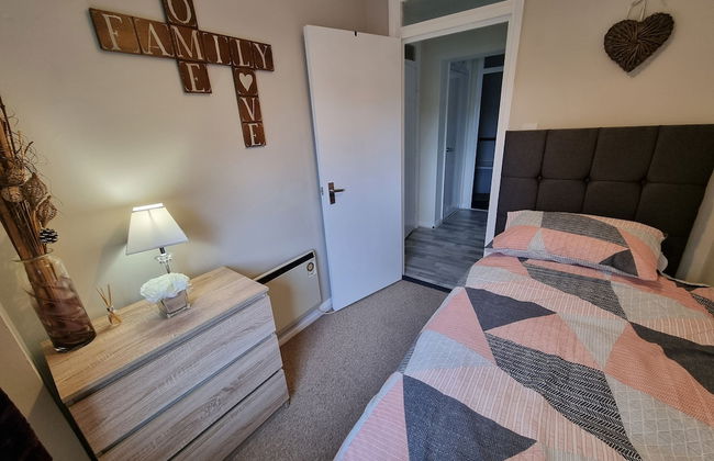 360 Serviced Accommodations - Swan Path Retreat - 2 Bedroom Apartment - Foto 8