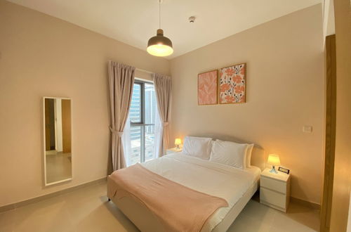 Photo 1 - Lux BnB Bellevue Tower City View